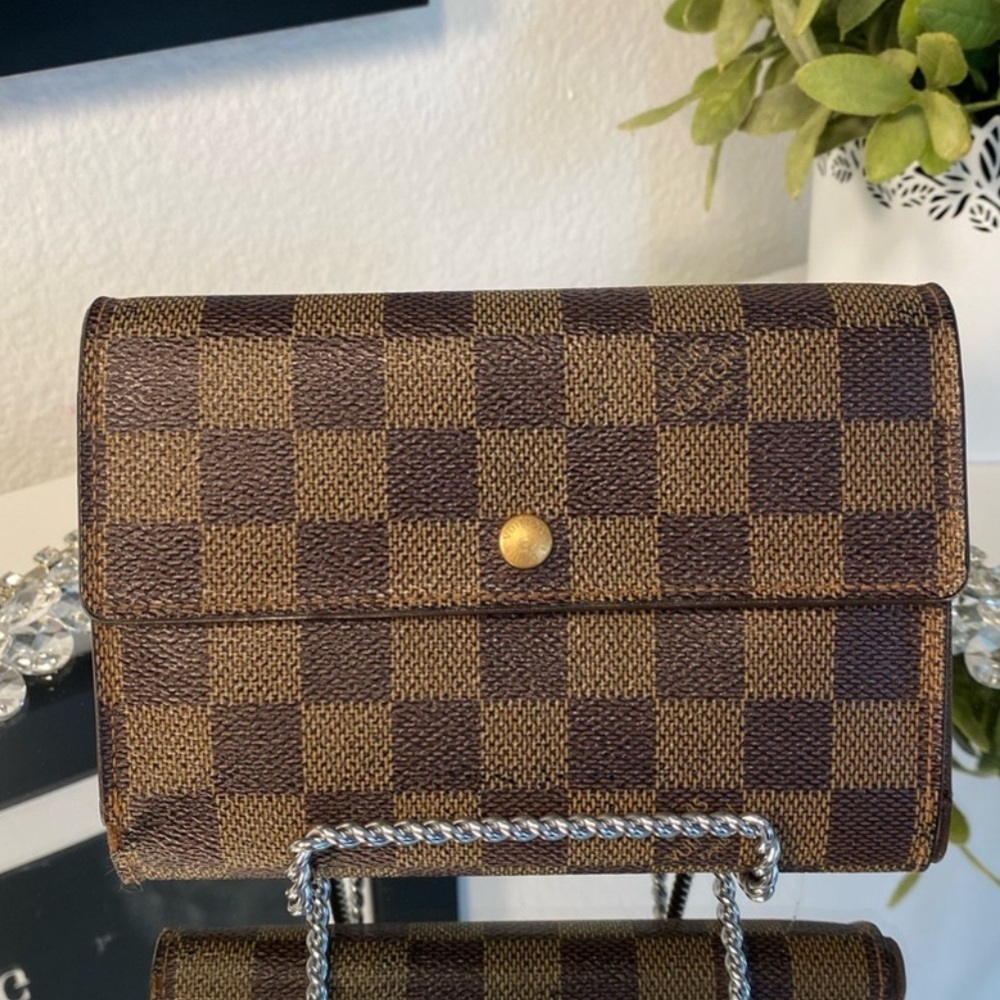 Louis Vuitton Vintage Damier Ebene Tri-Fold Wallet - September 2003